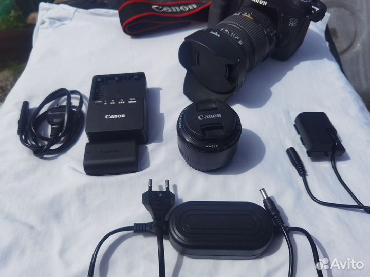 Canon Eos 70D + Sigma 2.8 17-50mm + Canon 1.8 50mm