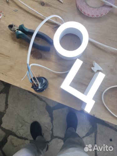 Изготовление вывесок из жидкого акрила