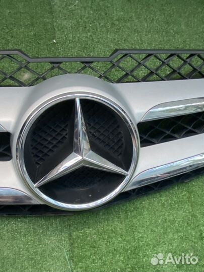 Решетка радиатор Mercedes GLK X204 Restail