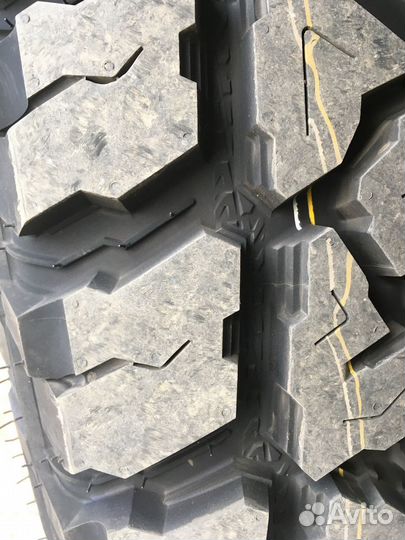 Kumho Road Venture MT51 255/70 R16