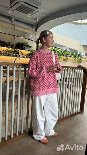 Свитер yar studio с клубникой