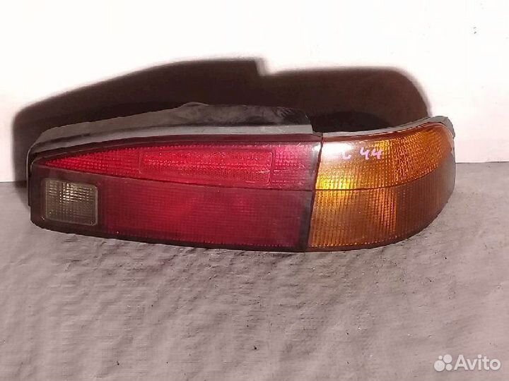 Фонарь (стоп сигнал) задний правый 16-111 правый T