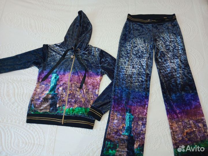 Бархатный костюм