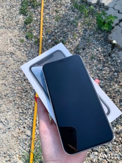 iPhone Xr, 64 ГБ