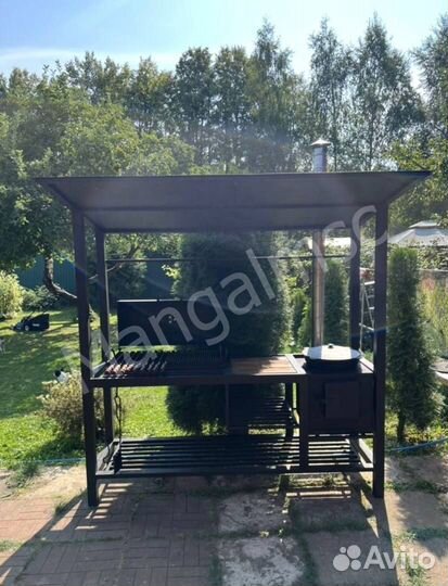 Мангал с крышей