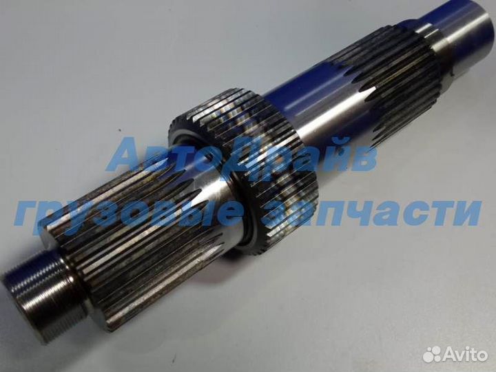 Вал редуктора Ивеко Евро Тех Траккер средний мост