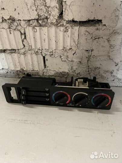 Блок управления печкой BMW 5 E34