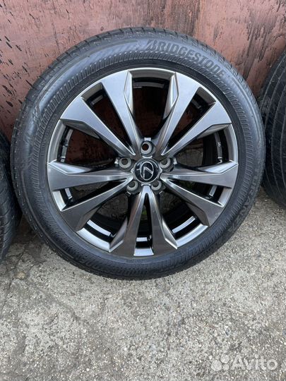 Диски Lexus UX R18