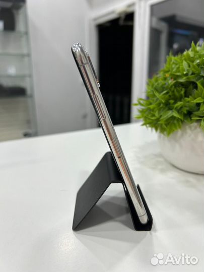 iPhone X, 256 ГБ