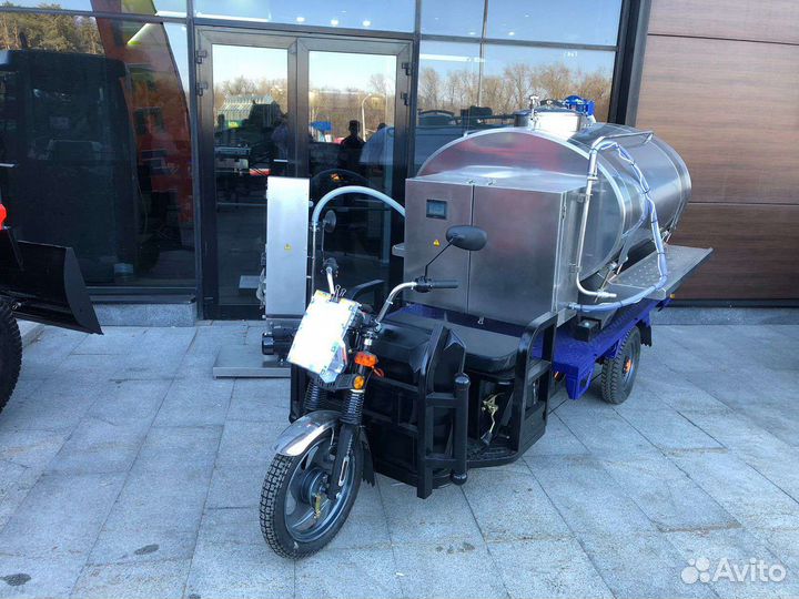 Трицикл, Молочное такси на 1000л