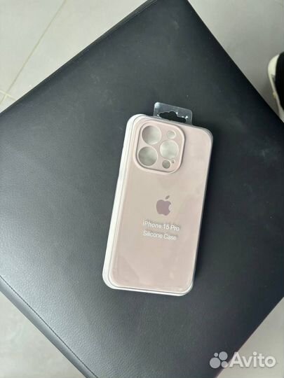 Силиконовый чехол для iPhone 15 Pro