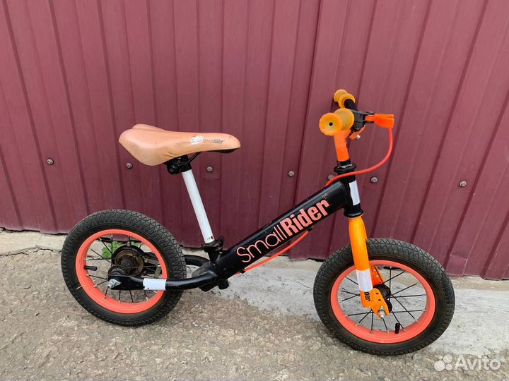 Беговел для малышей от 2 лет