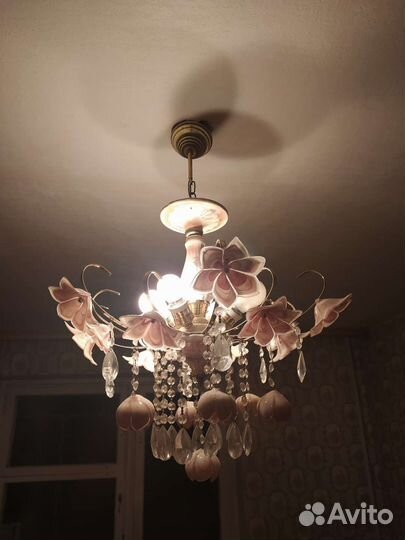 Люстра фарфоровая