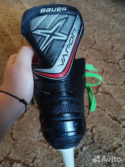 Хоккейные коньки bauer vapor x300, размер 37,5