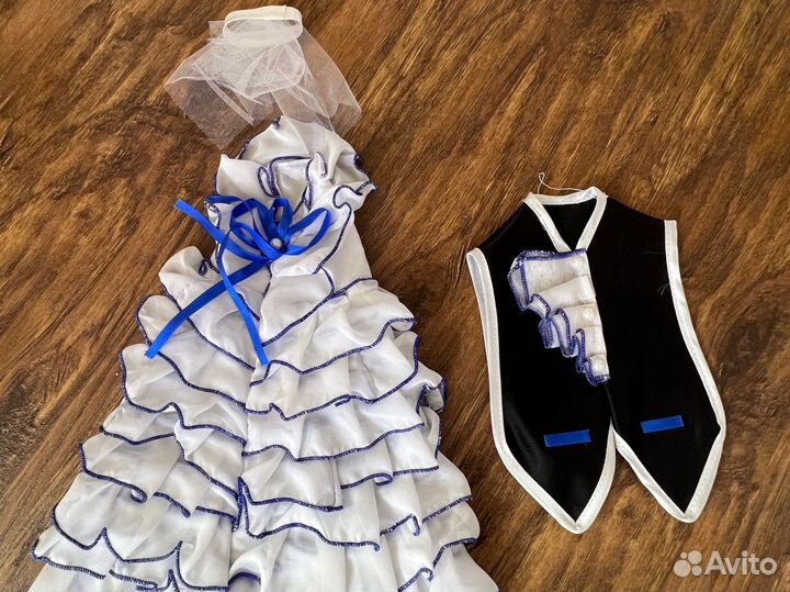 Одежда для свадебного шампанского