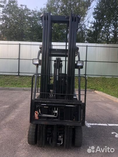 Вилочный погрузчик Toyota 7FBE15, 2011