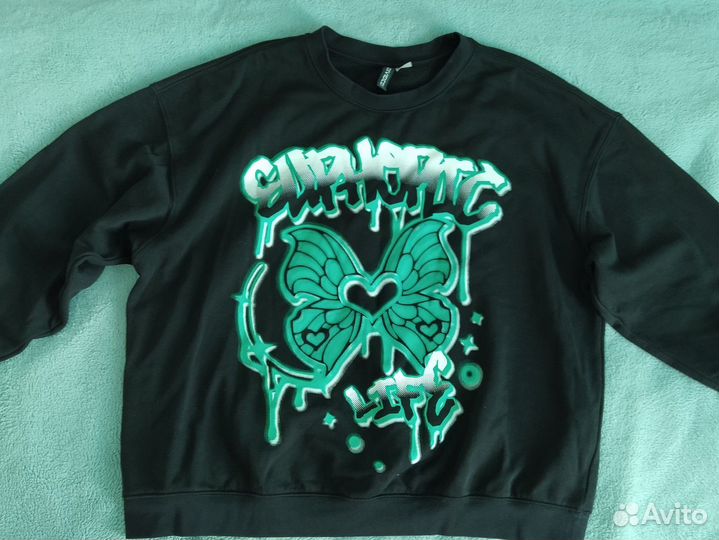 Свитшот женский оверсайз