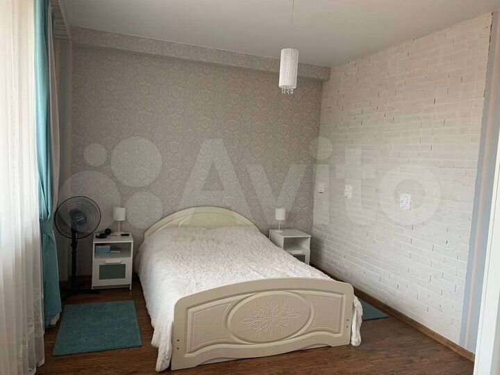 Дом 206 м² на участке 10 сот.