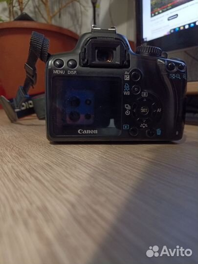 Фотоаппарат canon 1000d