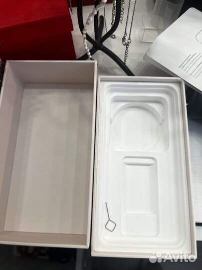 Коробка от iPhone 8 plus