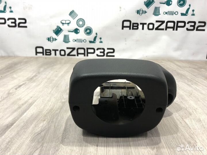 Кожух рулевой колонки Kia Rio G4EE 2005 2006 2007