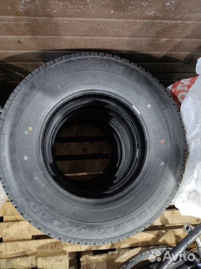 Bridgestone Dueler H/T D689 205/80 R16