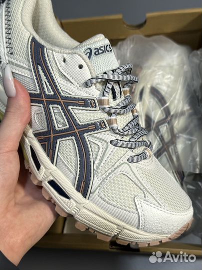 Кроссовки Asics