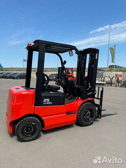 Вилочный погрузчик EP Equipment EFL252, 2024