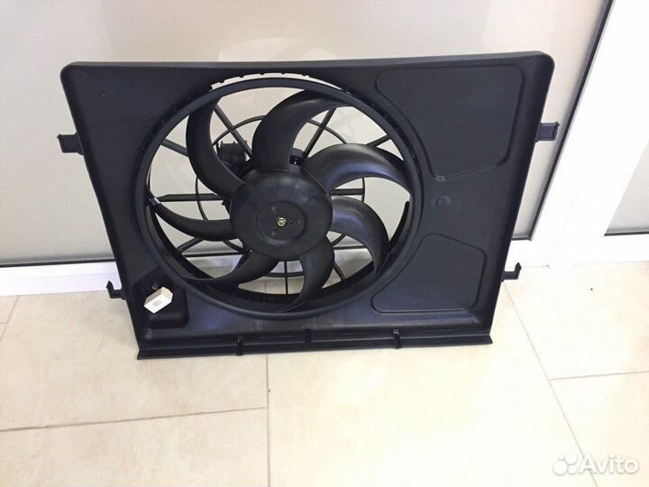 Вентилятор охлаждения радиатора Hyundai Elantra HD