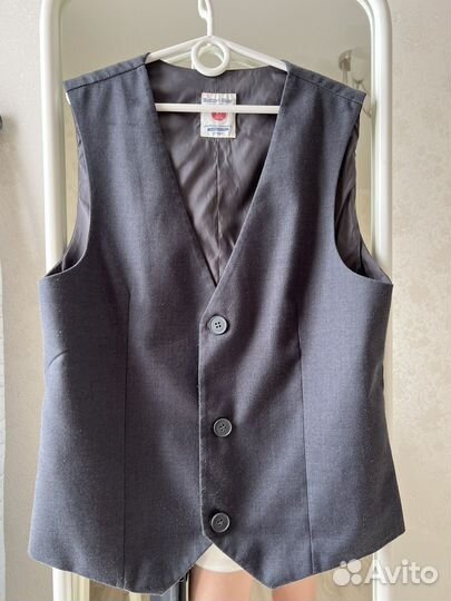 Жилетка, брюки школьные для мальчика