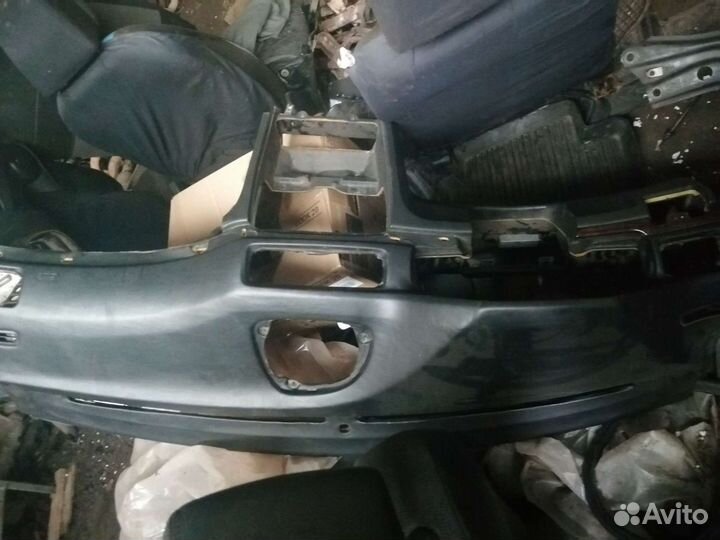 Торпедо панель Volvo S80 2004