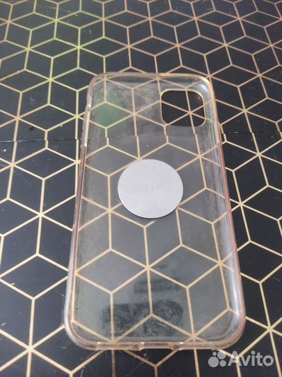 Чехол на iPhone 11 с магнитом