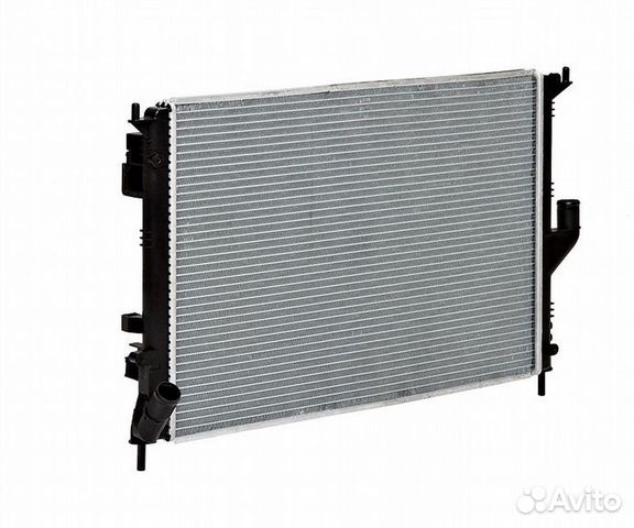 Основной радиатор охлаждения Рено Дастер