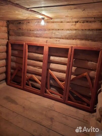 Арочная рама из натурального дерева