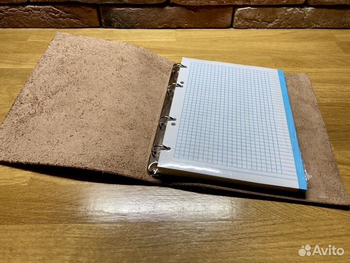 Тетрадь кожаная