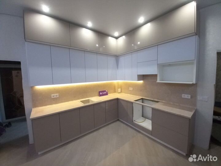 Кухонный гарнитур на заказ в стиле IKEA