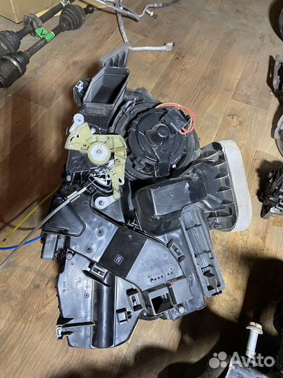 Отопитель в сборе (с кондиционером) LADA largus