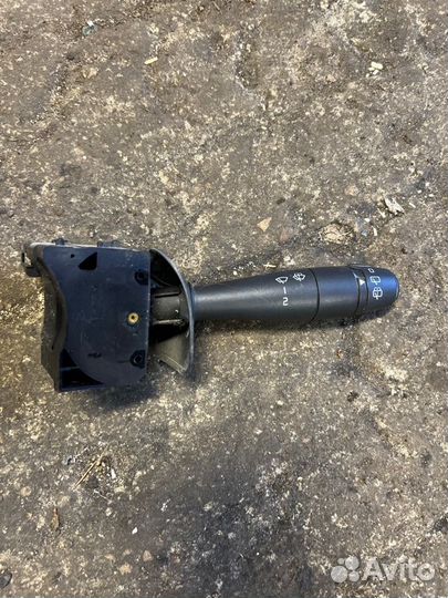 Подрулевой переключатель дворников Renault Duster