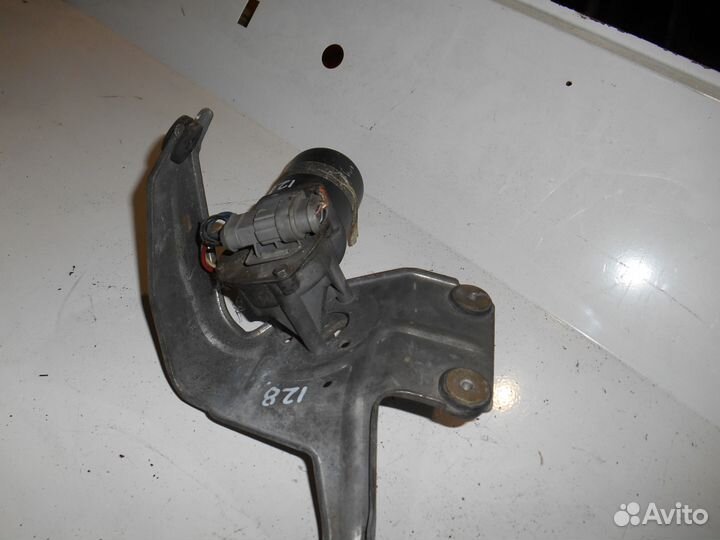 Трапеция моторчик дворников Renault 19