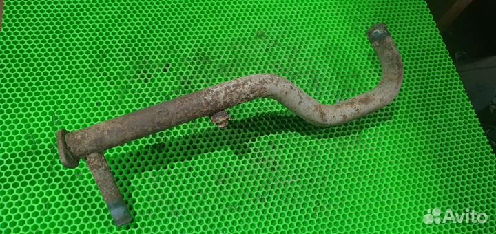 Трубка охлаждения обводная Ваз 2108 2109 21099