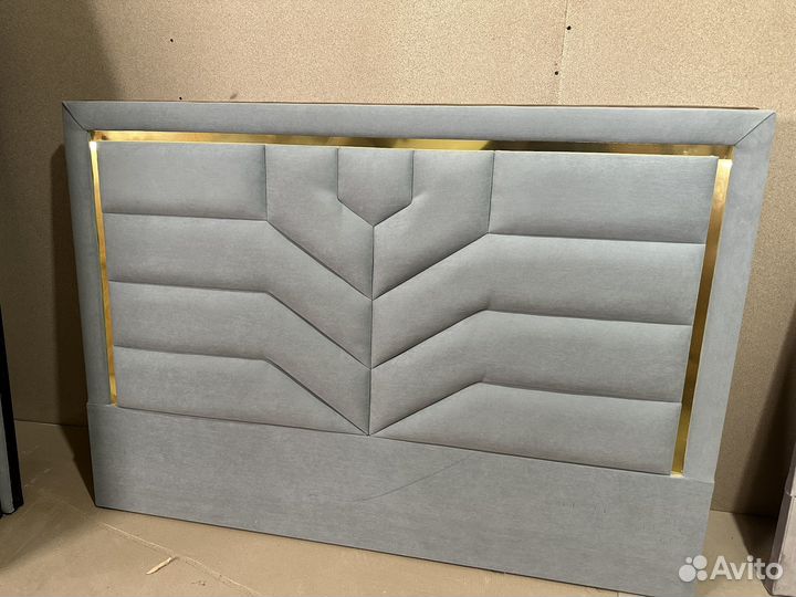 Кровать двухспальная.Подушки в подарок