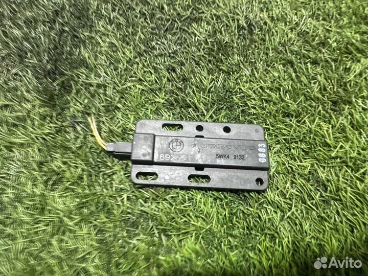 Антенна системы комфортного доступа BMW 5