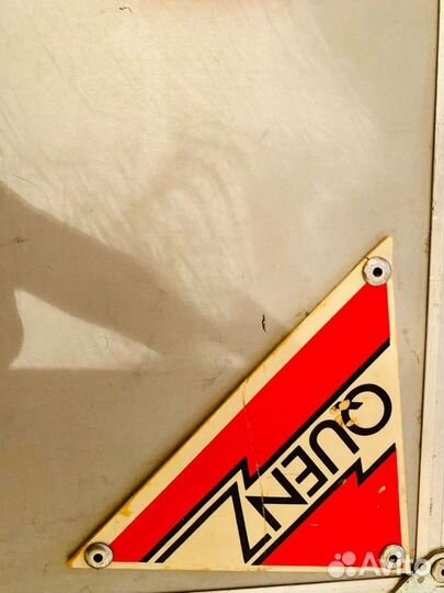 Металлический кейс для музыкального инструмента