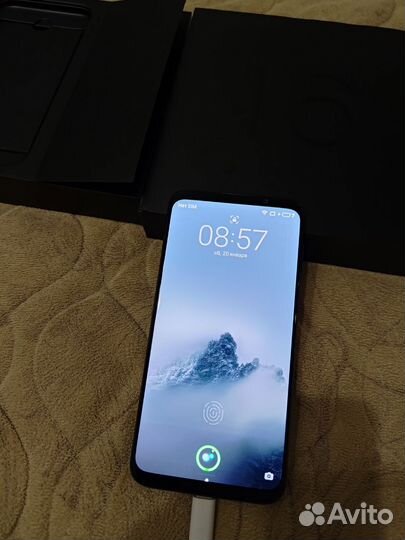 Meizu 16, 6/64 ГБ