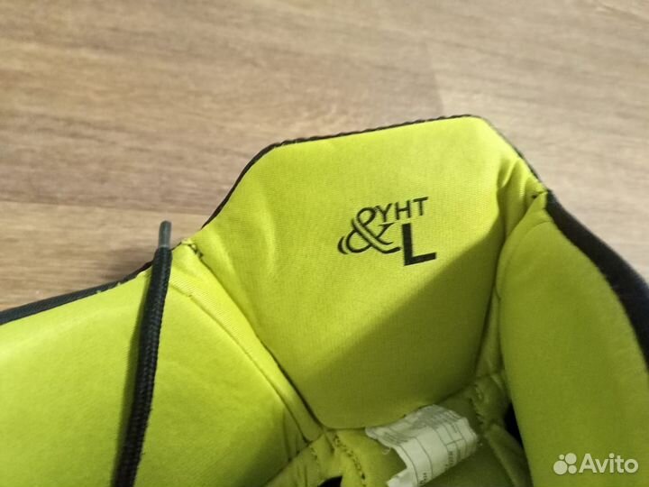 Хоккей нагрудник и шорры