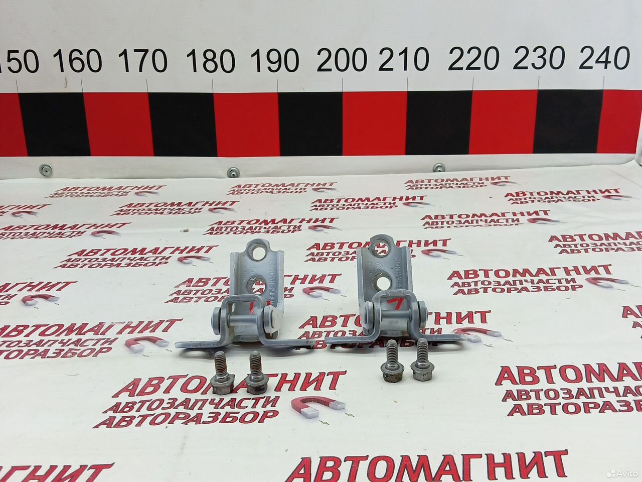 Петля двери передней левой Changan Uni-T