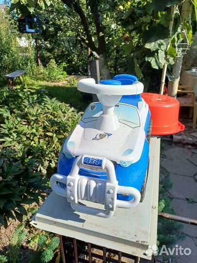 Машинка-каталка