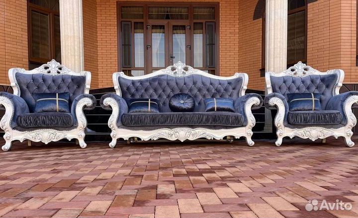 Диван в офис