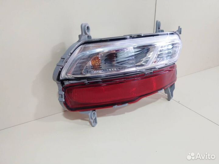 Фонарь задний в бампер левый Kia Sportage 4 QL 201