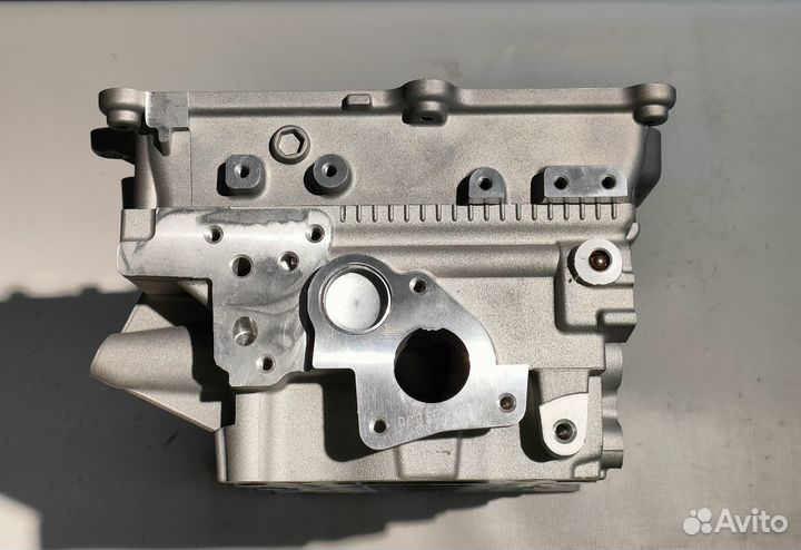 Головка блока цилиндров (ГБЦ) G4NA, голая